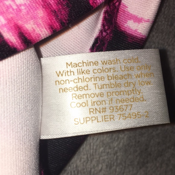 Decree Crop/Tank Top - Picture 5 of 7